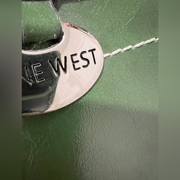 Nine West green faux leather handbag - Picture 10 of 10